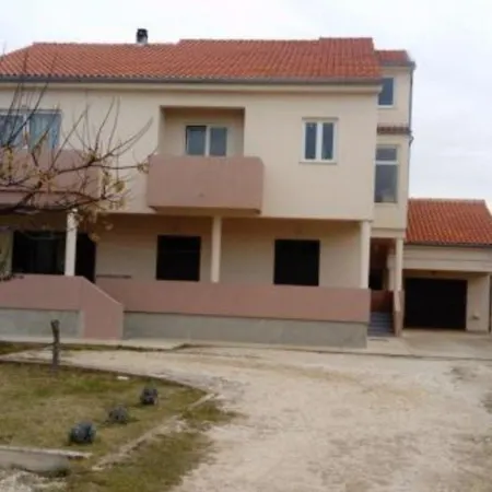 Lejlighed Schoene In Privlaka Mit Garten *