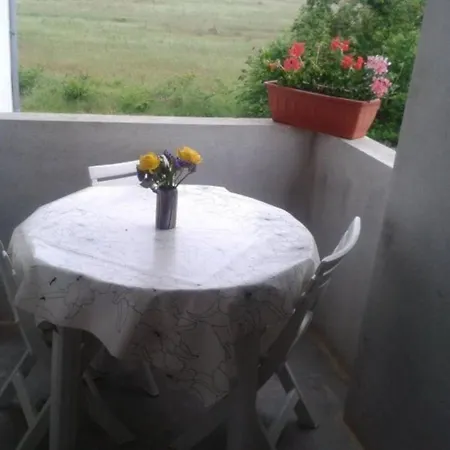 Lejlighed Schoene In Privlaka Mit Garten